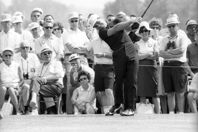 Augusta gallery crowd